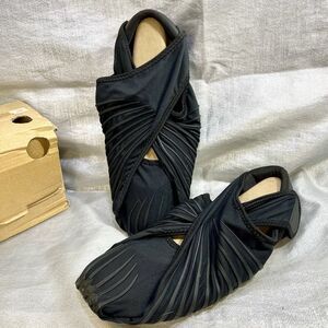 MINIMALIST Yoga Beach Barefoot Flat Soft Indoor Fitness Shoes Unisex size L/XL